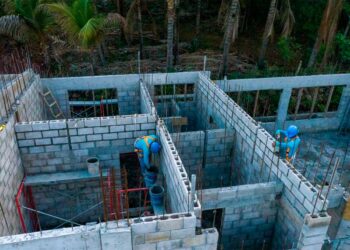 Presentan primer centro escolar de hoy a intervenir en el programa «Dos Escuelas X Día»