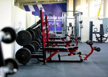 Abre al público instalaciones del gimnasio de musculación del INDES en El Polvorín