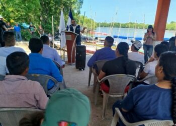 Anuncian grupo de extractores de curiles para trabajar en Canadá