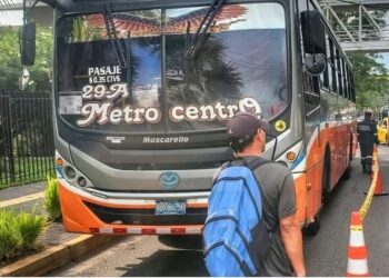 Motorista de la 29-A sufre paro cardíaco al interior del bus que manejaba