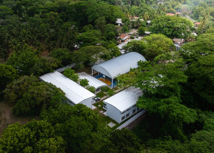 Un nuevo referente educativo beneficiará a más de 800 estudiantes en La Paz