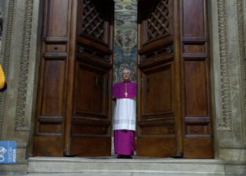 «Extra omnes»: se cierran las puertas y comienza la deliberación para elegir al sucesor de Pedro