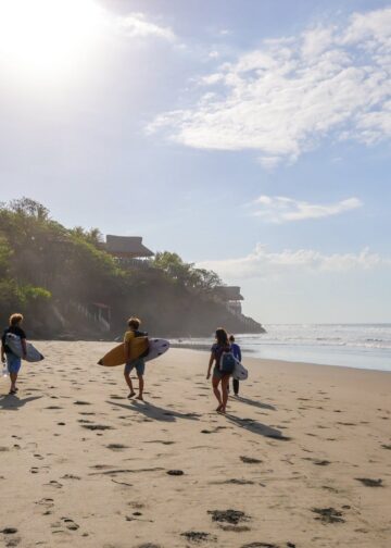 Hello Safe destaca a El Salvador por su autenticidad, naturaleza y transformación bajo la gestión Bukele