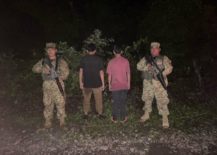 Menores localizados en frontera no habilitada portaban evidencia de vínculos con estructuras criminales