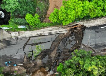 Gobierno despliega equipos técnicos para evaluar daños en puente colapsado en Villa Lourdes