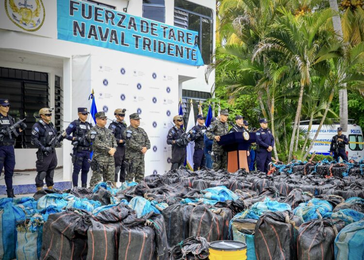 El Salvador supera récords en decomisos de droga durante 2025