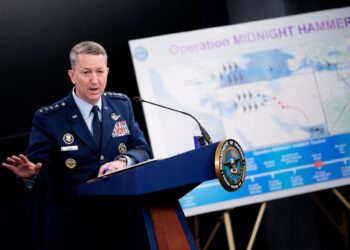 Irán se prepara para posibles ataques a fuerzas de EE. UU. tras bombardeos a sus instalaciones nucleares