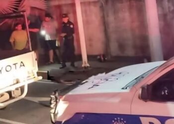 Motociclista muere y su acompañante resulta herida en grave accidente en San Vicente