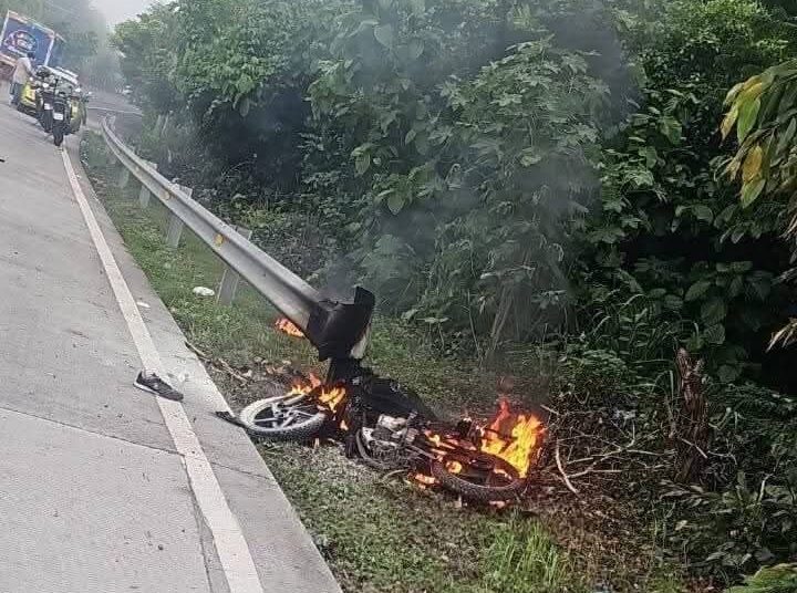 Joven motociclista se accidenta y termina con quemaduras en casi todo su cuerpo