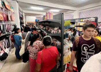 Abre tienda de artículos chinos en San Francisco Gotera, Morazán