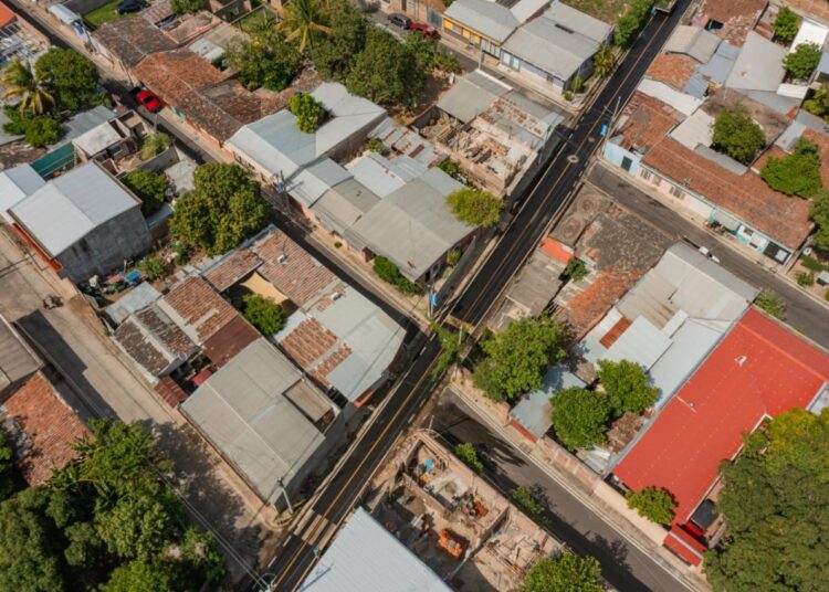 Obras Municipales entrega finalizados los trabajos de la reparación de calles de la colonia Divina Providencia, en San Vicente