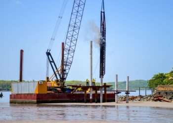 Gobierno construye muelle en Isla Zacatillo, en La Unión