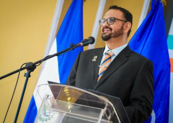 Alcalde de Santa Ana Centro, Gustavo Acevedo, anuncia la creación e implementación de ordenanza migratoria municipal