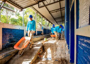 Proyecto «Dos Escuelas por Día» llega al Centro Escolar Cantón La Virgen de Tepetitán