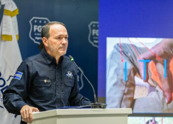 «No vamos a tolerar pandillas en las instituciones de educación»