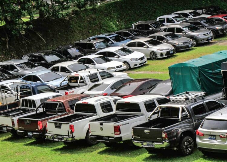 Dinero y vehículo incautados a pandilleros pasan a favor del Estado