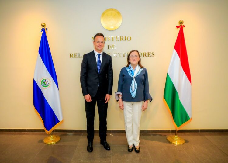 El Salvador y Hungría estrechan lazos de amistad