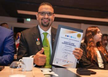 Alcalde de Santa Ana Centro es reconocido como “Embajador de Ciudades Sostenibles” en foro mundial