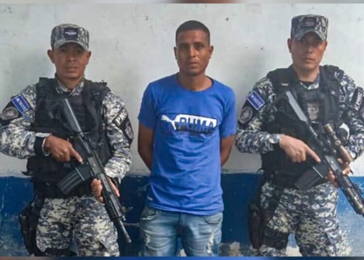 Capturan en Santa Ana a pandillero de la MS13 que restringía la libre circulación y amenazaba a vecinos