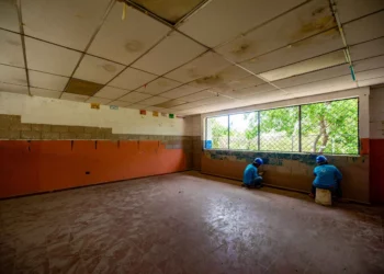Escuela 45 del proyecto «Dos Escuelas por Día» es el Centro Escolar Cantón San Rafael, en Tacuba