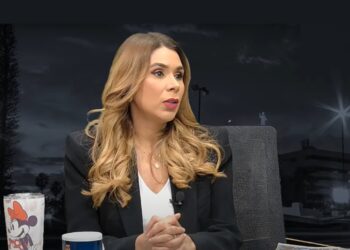 Marcela Villatoro desafía a Saade e intesifica la crisis interna en ARENA