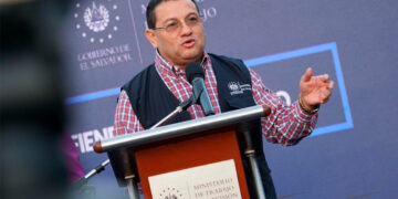 “No mientan, en honor a la verdad”: Ministro Rolando Castro a medio El Diario de Hoy
