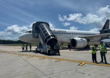 Avión de Air India realiza aterrizaje de emergencia en Tailandia tras amenaza de bomba falsa