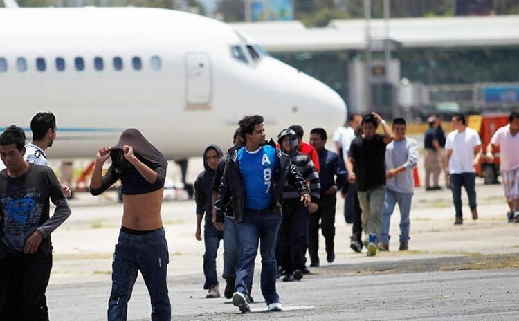 Aumentan deportaciones de hondureños en 2025: EE.UU. lidera retornos forzados