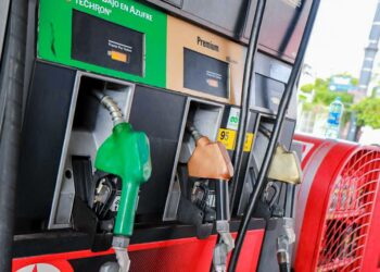Mercado internacional dispara precios de la gasolina en El Salvador