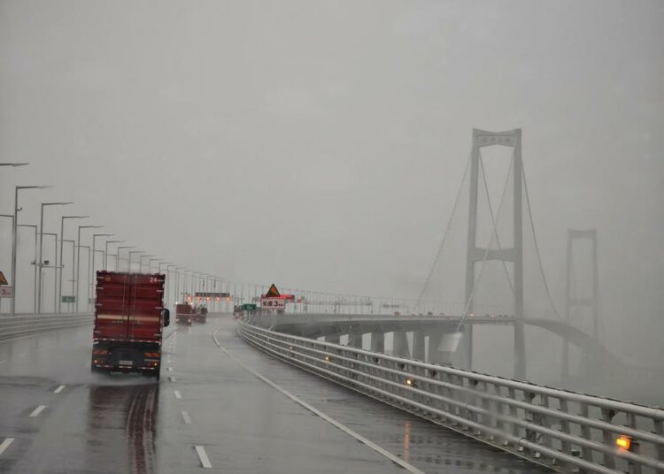 Tifón Wipha paraliza Hong Kong con fuertes vientos y más de 500 vuelos cancelados