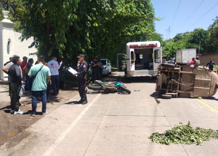 Dos niñas resultan heridas tras imprudencia vial en carretera a Metapán
