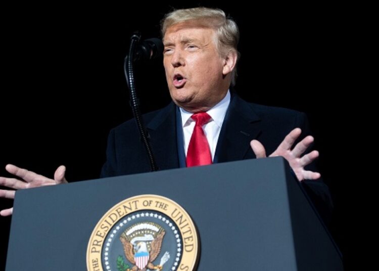 Trump aplica aranceles del 50% a Brasil