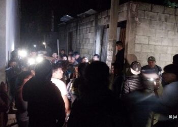 Vecinos de Santa María de Jesús linchan y queman a cinco presuntos ladrones