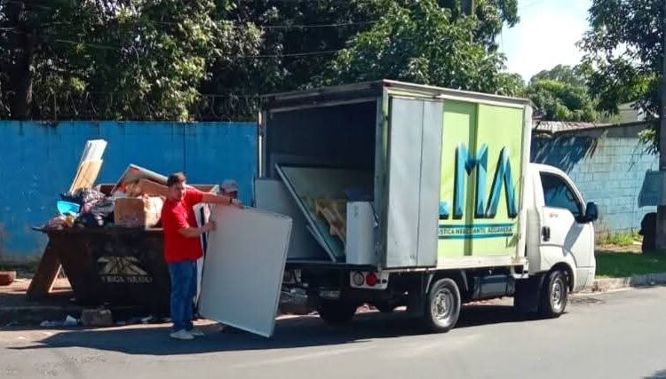 Alcaldía de La Libertad Sur detecta a empresa arrojando desechos especiales fuera de lugar