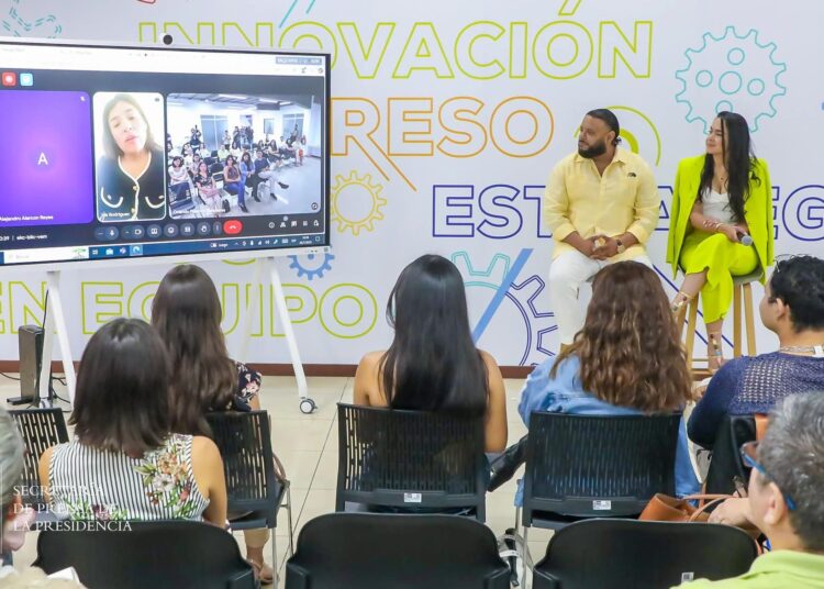 Conversatorio SMODA abre puertas internacionales para diseñadores salvadoreños