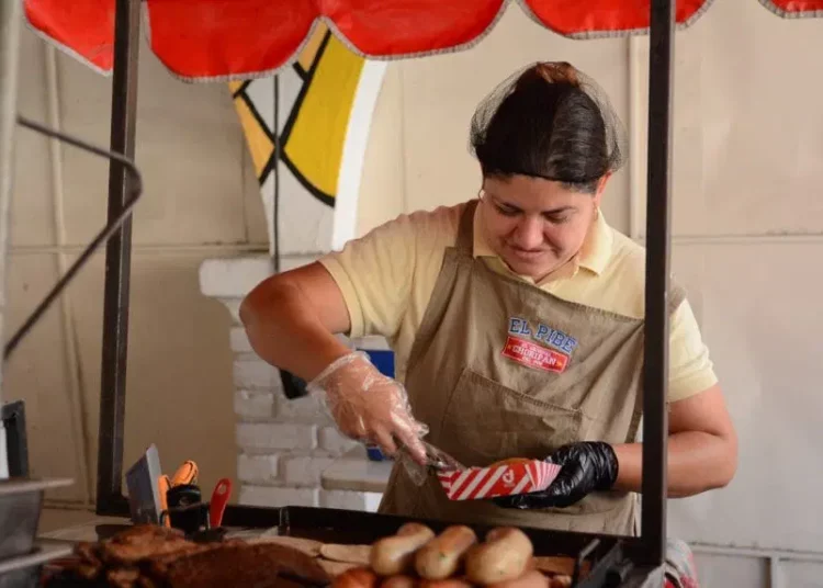 La pequeña empresa representa el 99.6 % de todos los empresarios en El Salvador