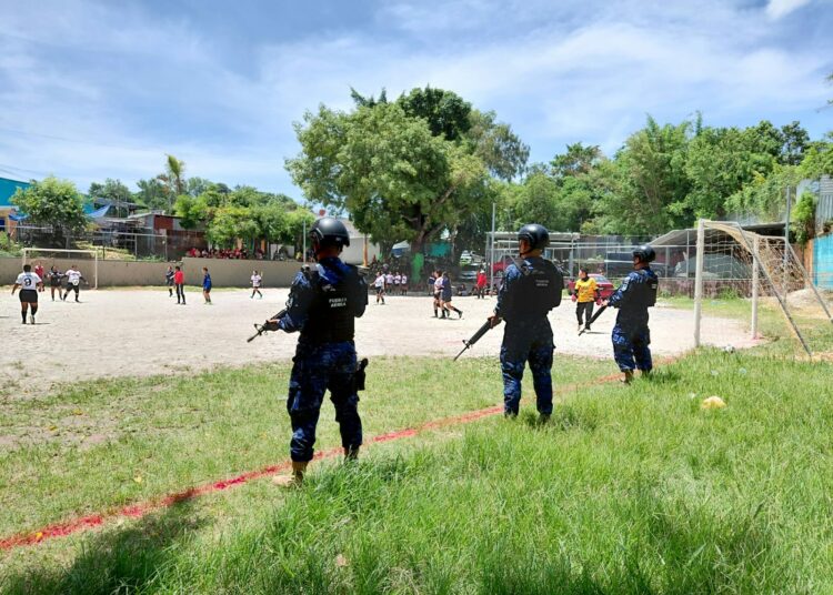 Fuerzas de seguridad mantienen presencia para garantizar la paz en San Bartolo