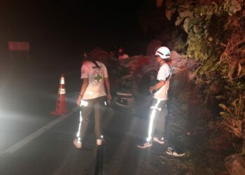 Seis personas resultan lesionadas tras vuelco de pick up en carretera hacia Cangrejera