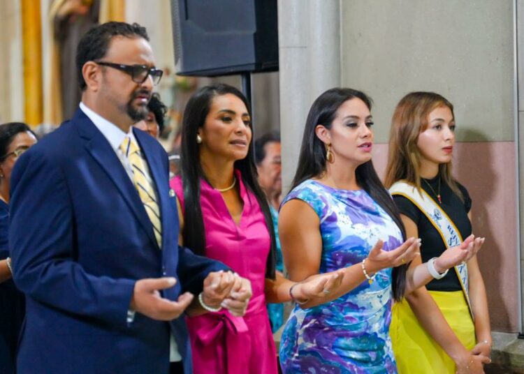 Santa Ana celebra con fervor religioso a su patrona en una jornada de unidad y esperanza