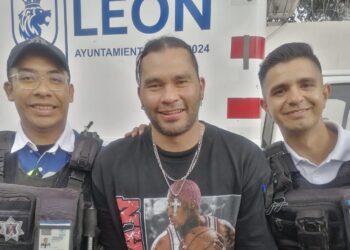 Sorprenden dormido dentro de su vehículo a exjugador del FAS, en México