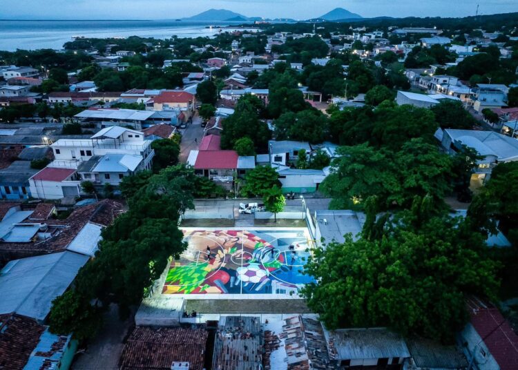 Entregan cancha renovada en La Unión