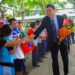 Embajada de China entrega instrumentos musicales a estudiantes en Soyapango, promoviendo la formación artística