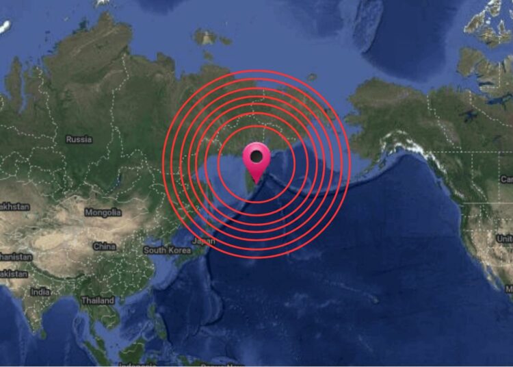 Un fuerte terremoto en Rusia activa alerta de tsunami en varias regiones del océano Pacífico