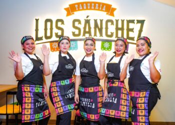 Centro Histórico capitalino celebra la llegada de Taquería Los Sánchez