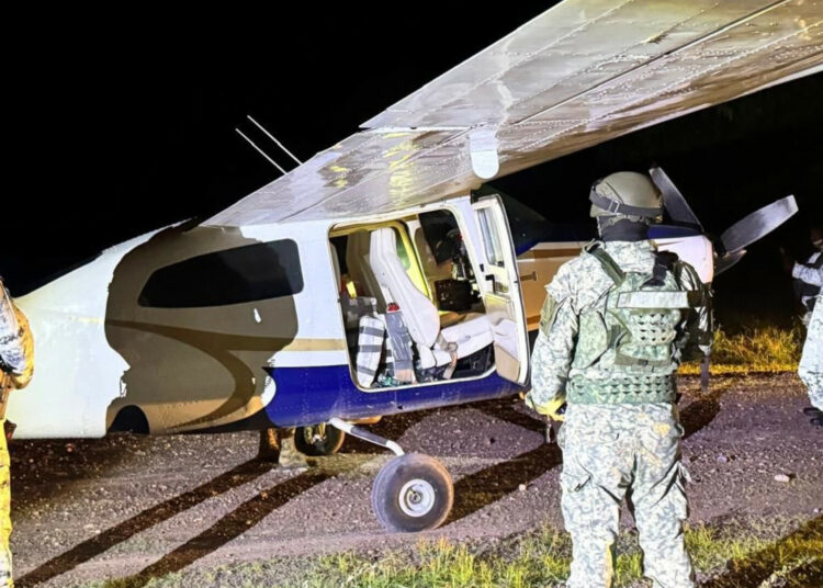 México aclara que El Salvador no tiene relación con narcoavioneta