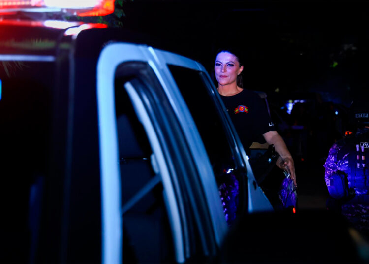 Macarena Olona contrasta autoridad policial en El Salvador con la de España