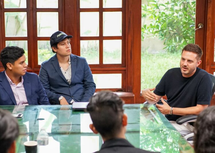 El Salvador se perfila como líder en políticas de IA bajo agencia ANIA