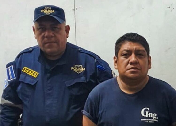 Capturan a sujeto en estado de ebriedad que atropelló a una persona en Cojutepeque