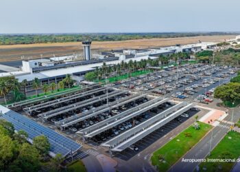 El Salvador fortalece su conectividad aérea con nuevas rutas desde España y EEUU