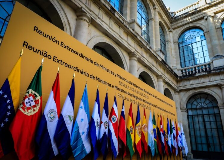 El Salvador consolida su papel en la cooperación y el diálogo iberoamericano